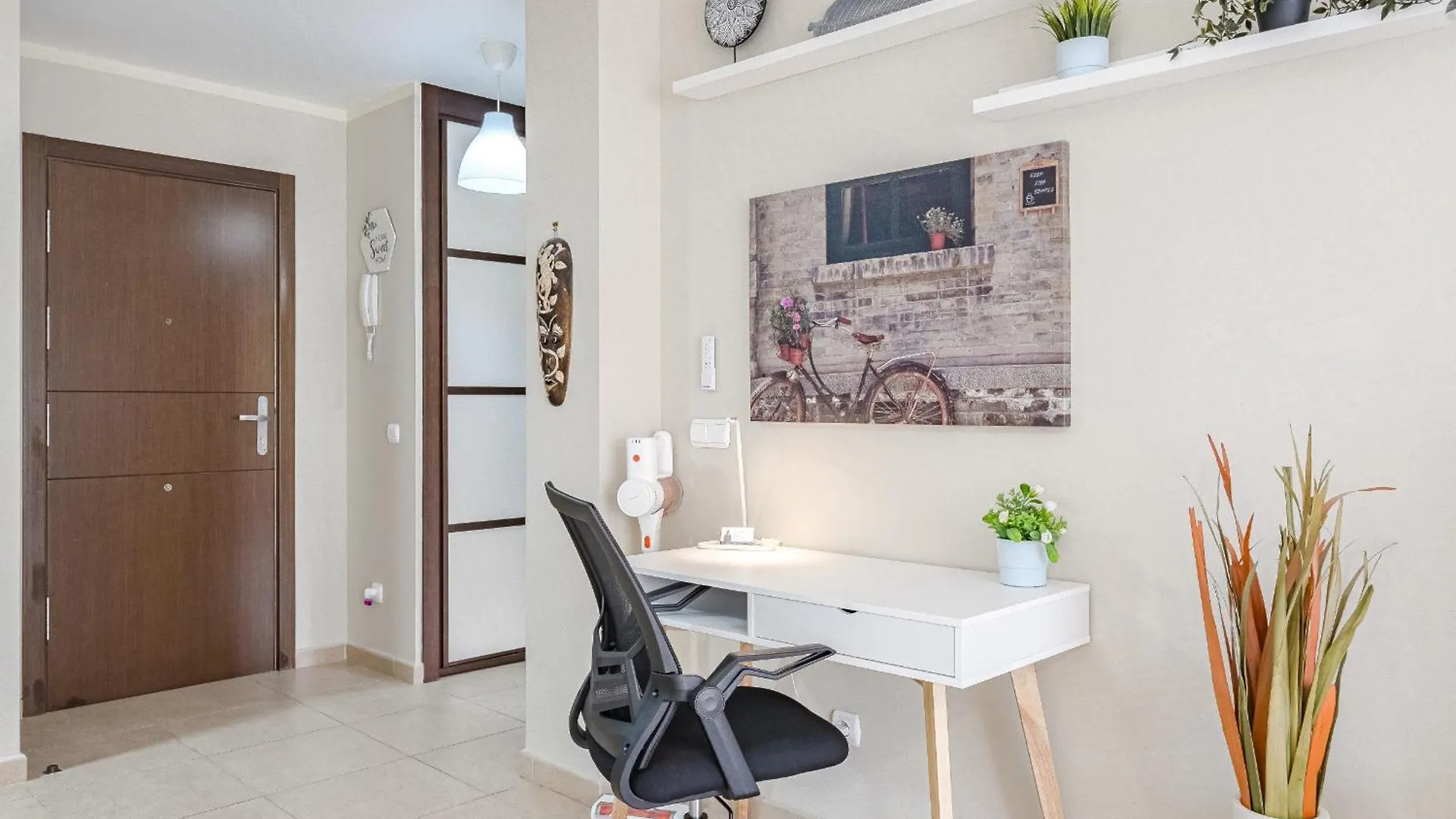 Beautiful Renovated Apartment With Terrace And Air Condition In Mocan 4 Palm Mar