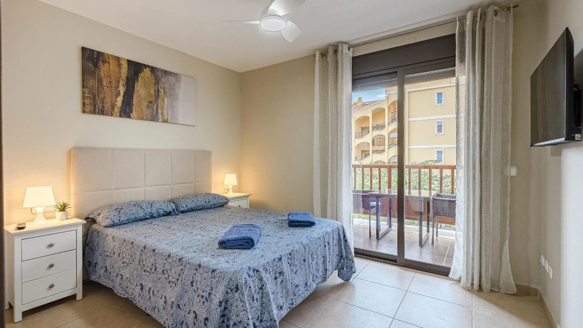 Beautiful Renovated Apartment With Terrace And Air Condition In Mocan 4 Palm Mar Palm-mar