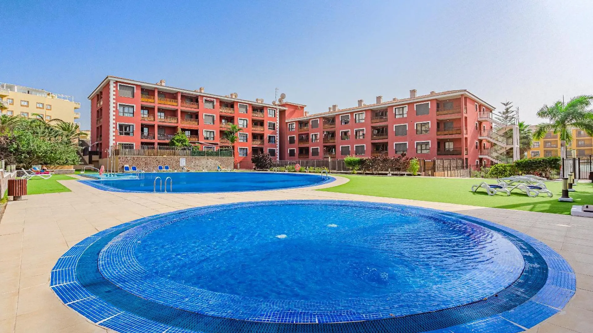 Beautiful Renovated Apartment With Terrace And Air Condition In Mocan 4 Palm Mar  Palm-mar