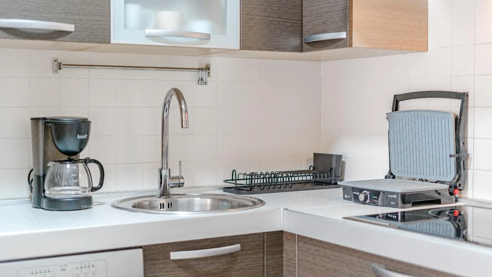 Beautiful Renovated Apartment With Terrace And Air Condition In Mocan 4 Palm Mar
